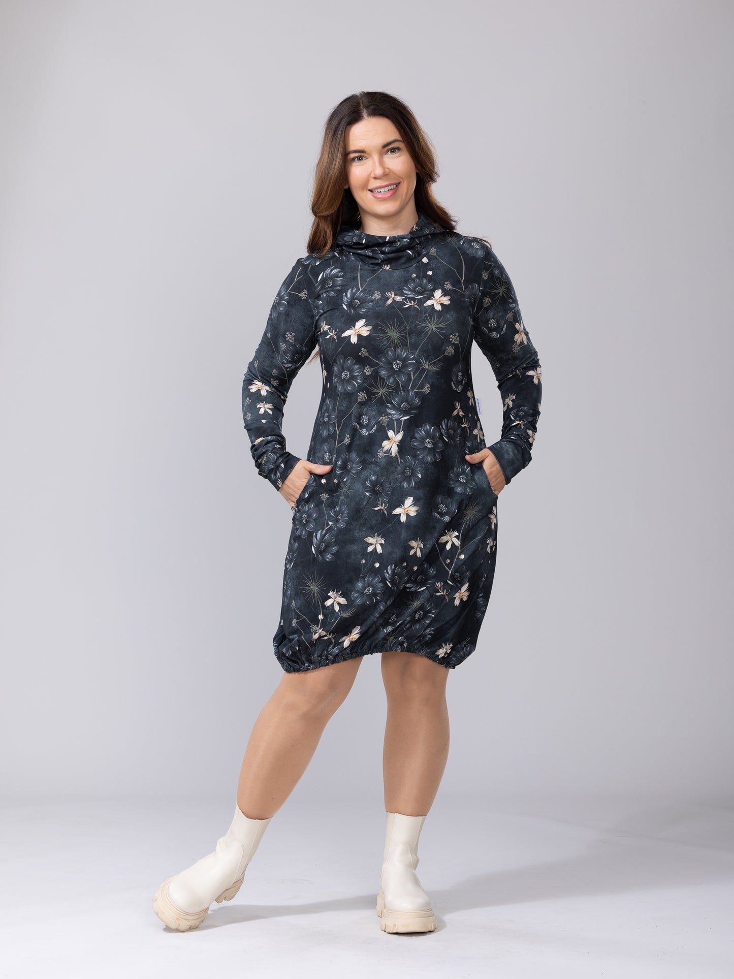 JEMMAmekko, suklaakosmos, tumma sininen