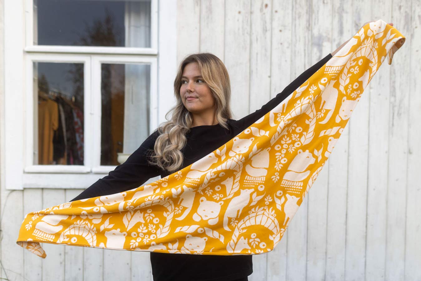 PaaPii jacquard huivi pohjolan portti okra levitettynä