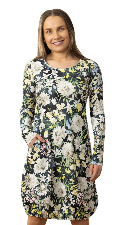 Versonpuoti Hemma-mekko, tiikerinlija juhannus SX-kokoisen mallin päällä