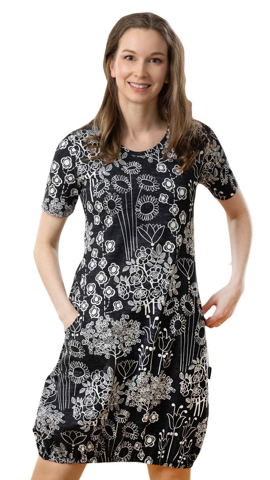 Versonpuodin Hemmamekko mustavalkoisella kuosilla mummola