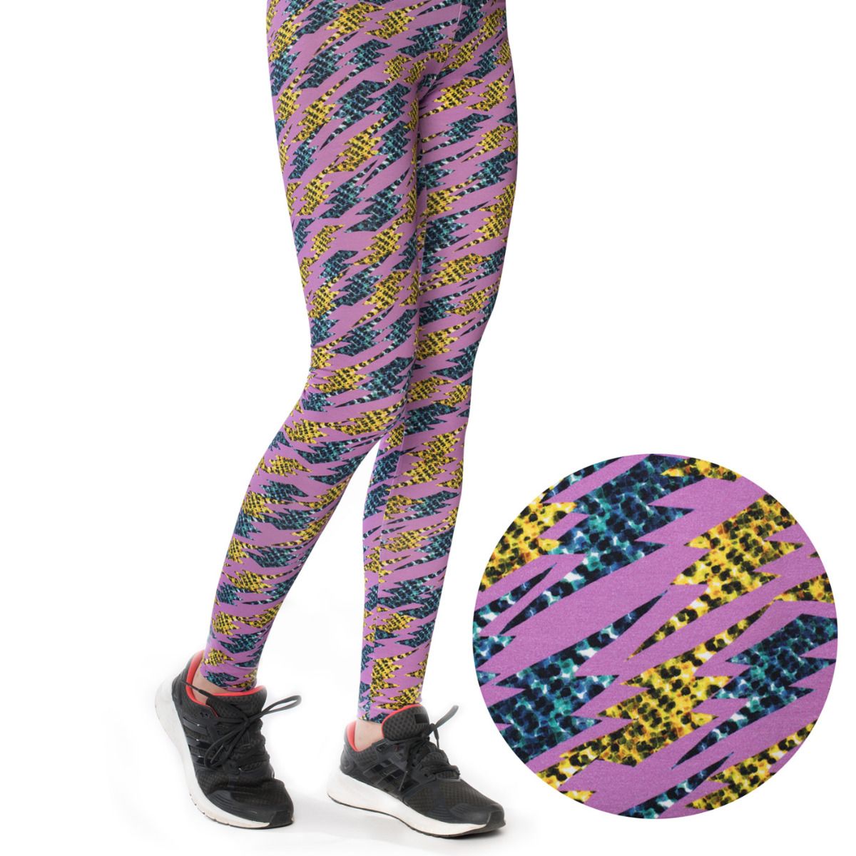 Vimman Kaino-leggings mallin päällä